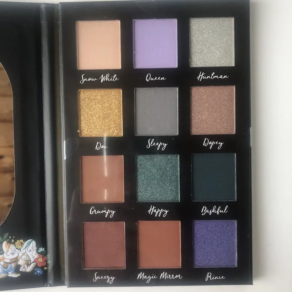 Taste Beauty Disney Snow White & Seven Dwarfs Eyeshadow Palette